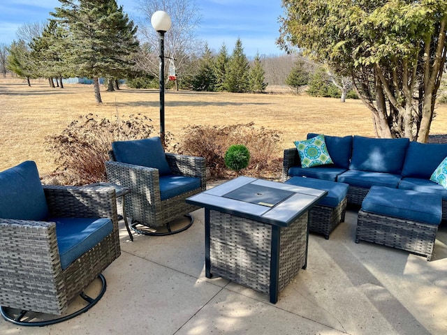 view of patio featuring an outdoor hangout area