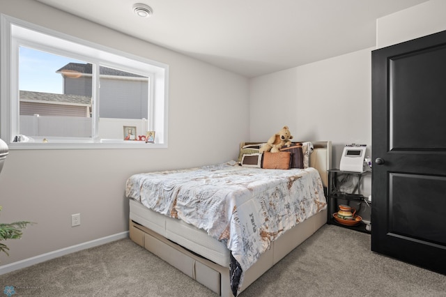 752 Cathy Dr W, West Fargo, ND 58078 - bedroom featuring baseboards and carpet