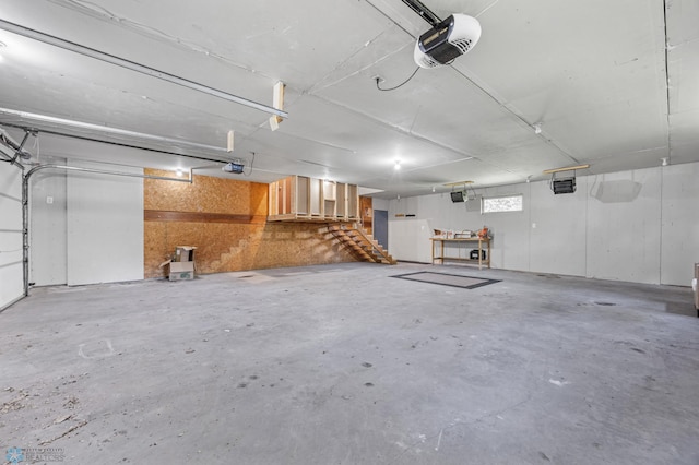 289 2nd St SW, Forman, ND 58032 - garage with a garage door opener