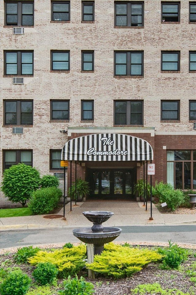 79 Western Ave N Unit 305, Saint Paul, MN 55102 - view of building exterior