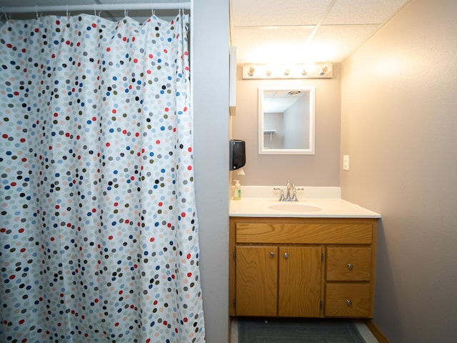 full bathroom featuring vanity and a shower with curtain