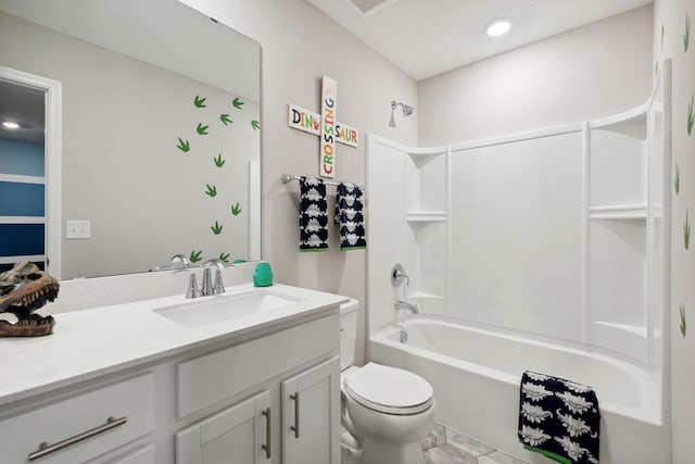 full bath featuring shower / tub combination, vanity, toilet, and recessed lighting