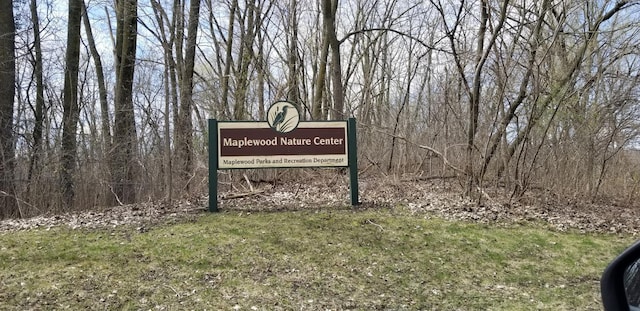 935 Ferndale St N Unit 106, Maplewood, MN 55119 - view of community sign