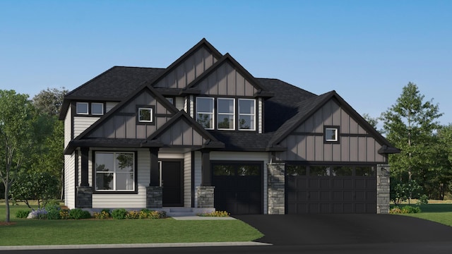 view of front of home featuring driveway, a shingled roof, board and batten siding, and a front yard