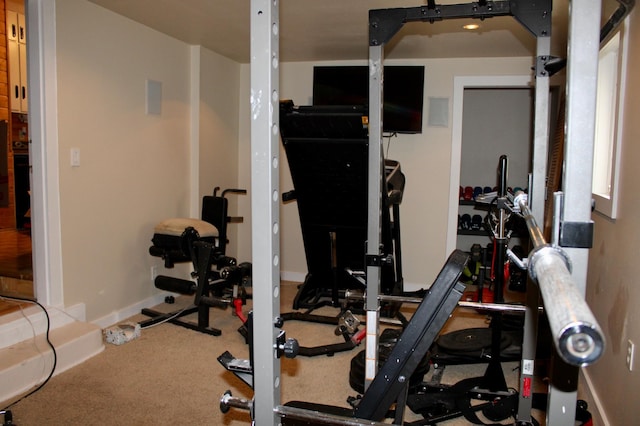 exercise area with baseboards