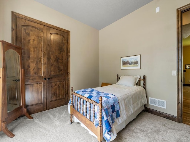 4350 Golfview Dr, Jordan, MN 55352 - bedroom with light carpet and baseboards
