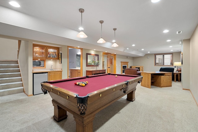 playroom with recessed lighting, light carpet, billiards, a sink, and indoor wet bar