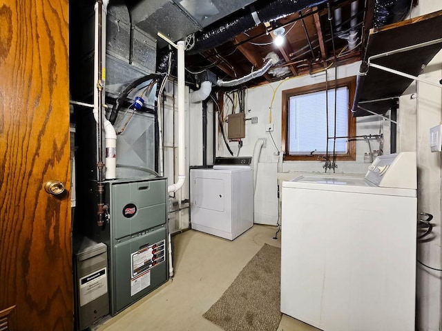 laundry area featuring laundry area and independent washer and dryer