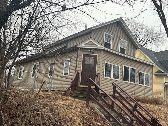 view of front of house with entry steps