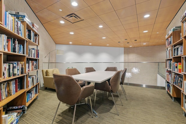 carpeted dining room with visible vents and recessed lighting