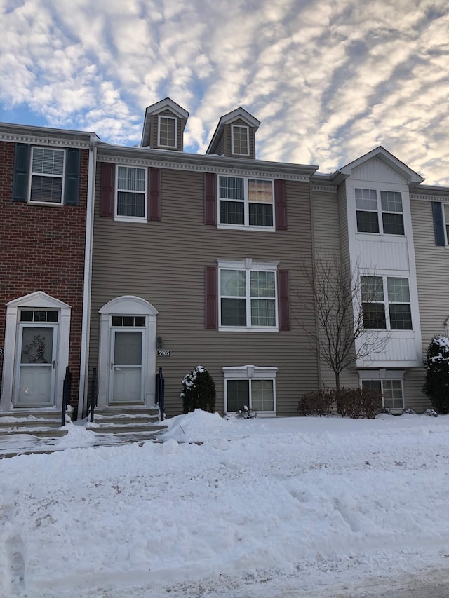 view of front of house with entry steps