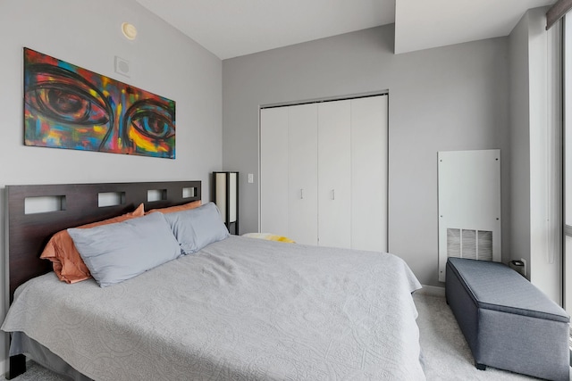 bedroom featuring a closet