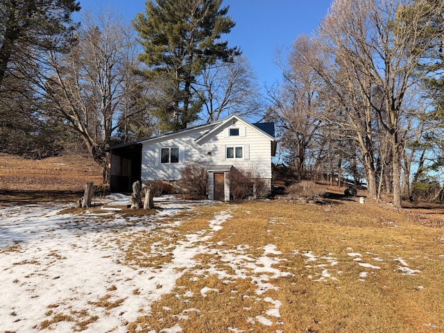 view of home's exterior