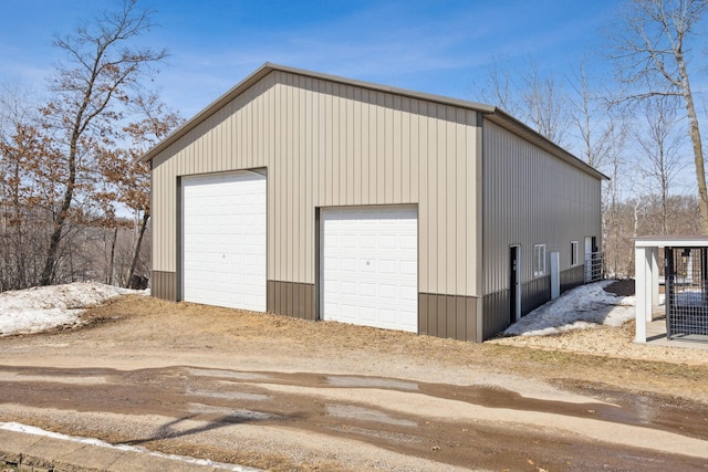 view of detached garage