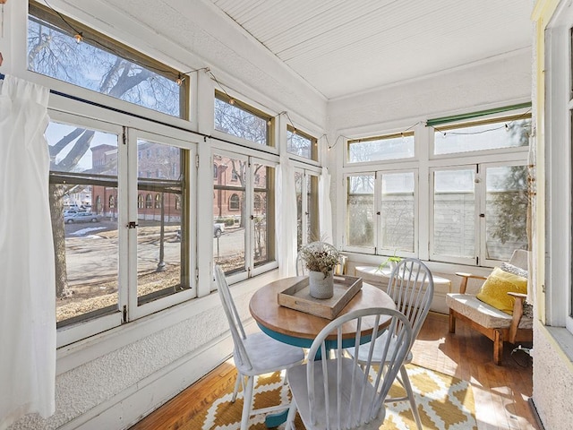 view of sunroom / solarium