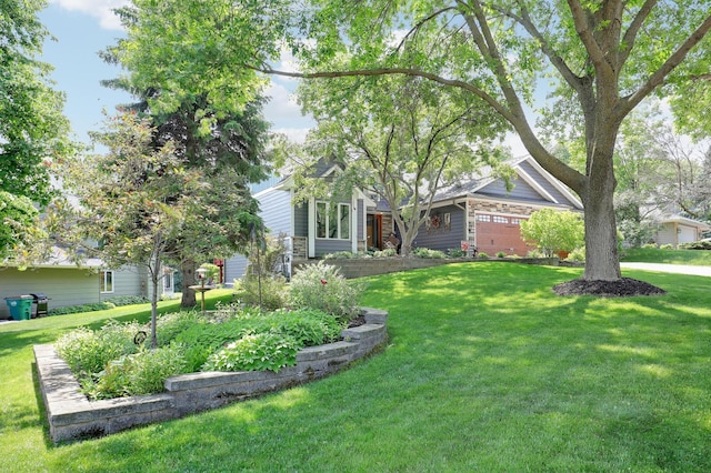 11259 71st Ave N, Maple Grove, MN 55369 - obstructed view of property with a front yard