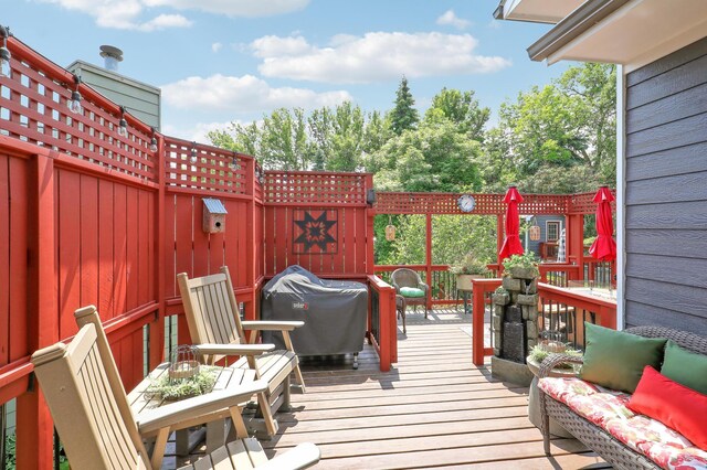 11259 71st Ave N, Maple Grove, MN 55369 - wooden terrace with outdoor lounge area