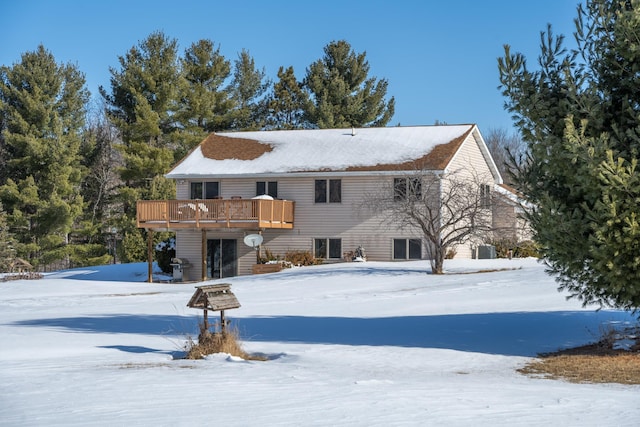 view of front facade featuring a deck