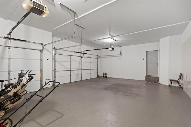 16187 Hawthorn Path, Lakeville, MN 55044 - garage featuring a garage door opener