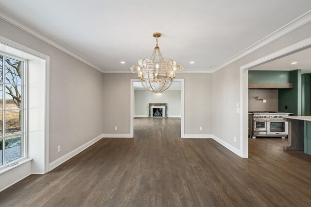 10 Saint Albans Rd E, Hopkins, MN 55305 - unfurnished room featuring healthy amount of natural light, baseboards, a chandelier, crown molding, and recessed lighting