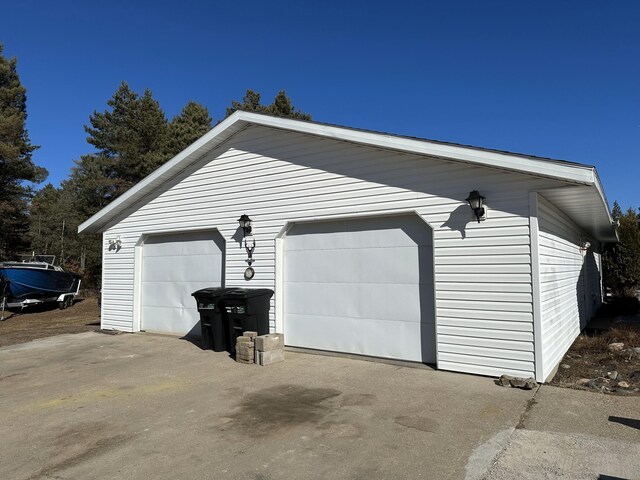 view of detached garage