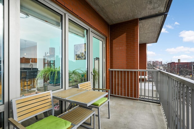 929 Portland Ave Unit 309, Minneapolis, MN 55404 - balcony featuring a city view