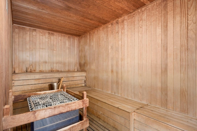 929 Portland Ave Unit 309, Minneapolis, MN 55404 - relaxing sauna featuring wooden ceiling and wood walls
