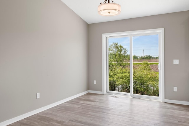 1003 Misty Meadow Blvd, Buffalo, MN 55313 - unfurnished room with light wood-style flooring and baseboards