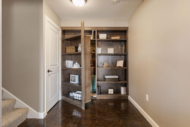 4520 Bailey Lake Dr, Woodbury, MN 55129 - view of pantry