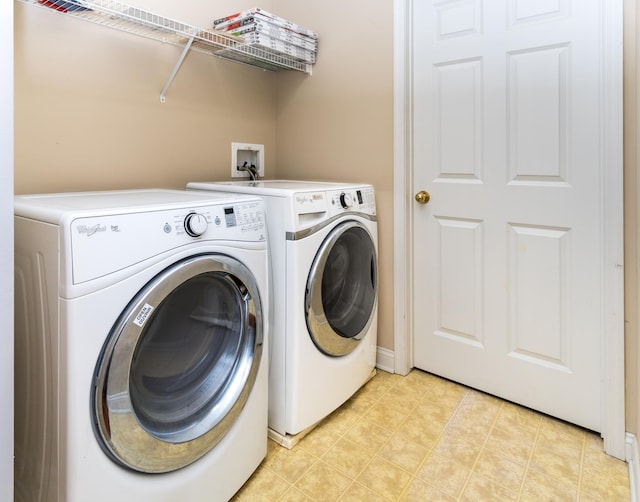 5640 Winnetka Ave N, New Hope, MN 55428 - laundry area with laundry area and washer and clothes dryer