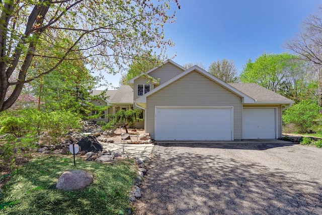 1950 Park Ridge Ct, Chaska, MN 55318 - view of front of home
