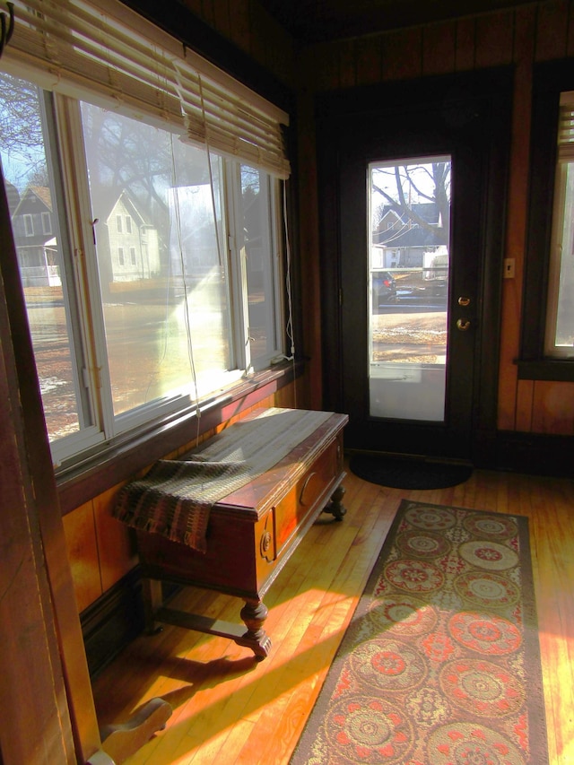 game room with hardwood / wood-style floors