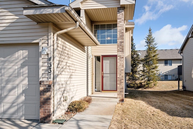 property entrance featuring a garage