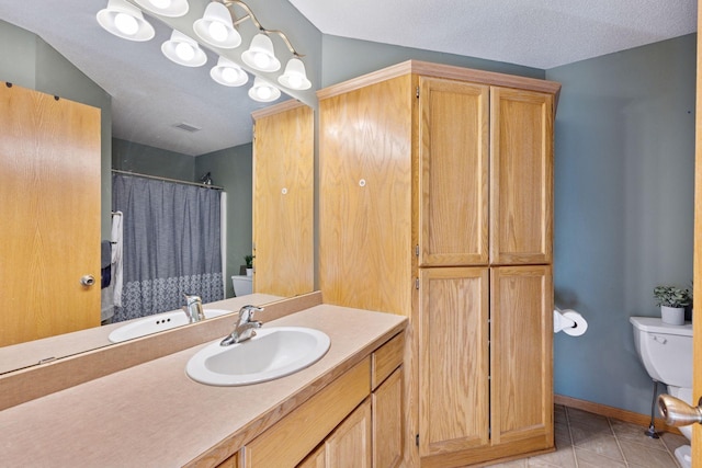 bathroom with a shower with curtain, visible vents, baseboards, tile patterned flooring, and toilet