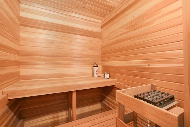 view of sauna / steam room