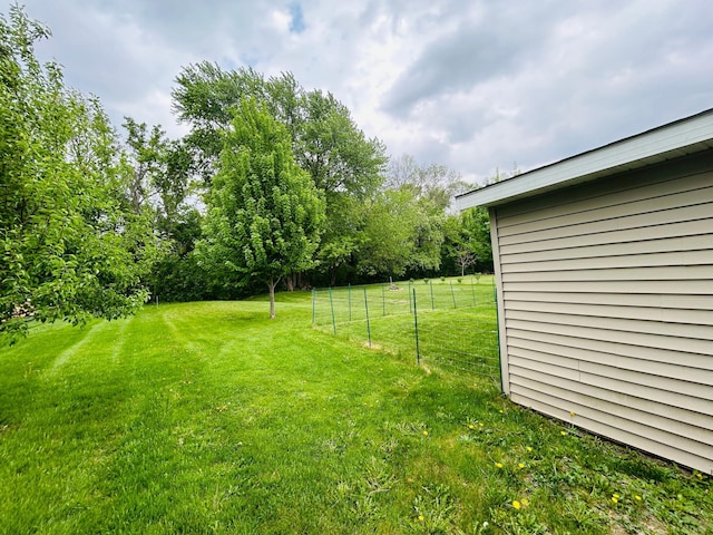 1789 Glynview Trl, Faribault, MN 55021 - view of yard