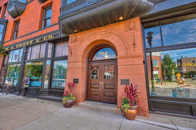 355 Laurel Ave, Saint Paul, MN 55102 - entrance to property featuring brick siding and french doors