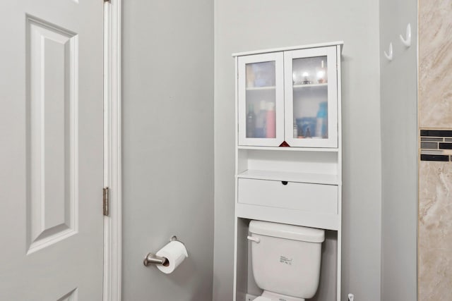 bathroom featuring toilet