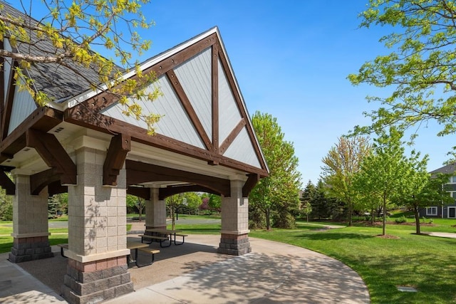 11050 Sweetwater Path, Woodbury, MN 55129 - view of property's community with a lawn