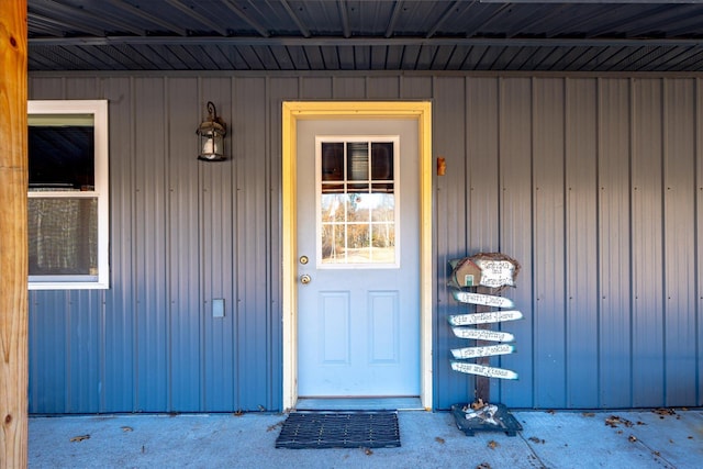 view of property entrance