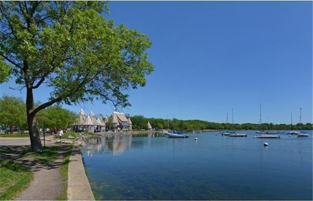 4430 Lake Harriet Pkwy Unit 304, Minneapolis, MN 55410 - photo 16