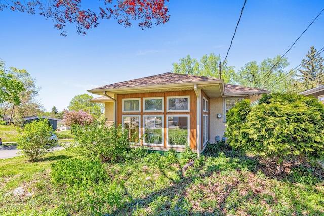 1938 Sheridan Ave, Saint Paul, MN 55116 - back of house with a sunroom