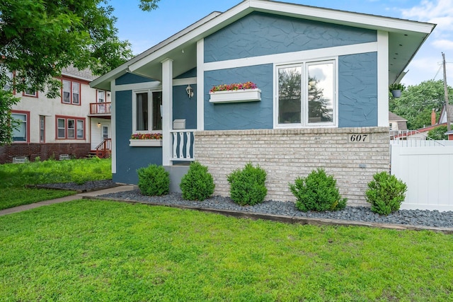 607 Adams St NE, Minneapolis, MN 55413 - view of front of house with stucco siding