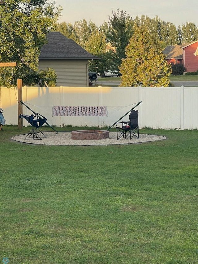 view of yard featuring fence