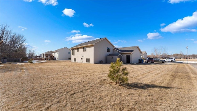 exterior space featuring a yard