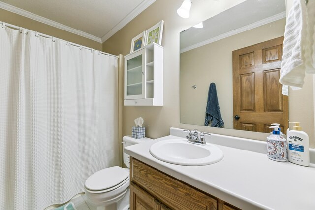 2415 Field Ct, Saint Cloud, MN 56301 - full bathroom featuring vanity, ornamental molding, toilet, and a shower with curtain