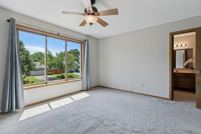 18884 Pennington Ave, Eden Prairie, MN 55346 - unfurnished room featuring carpet and a ceiling fan