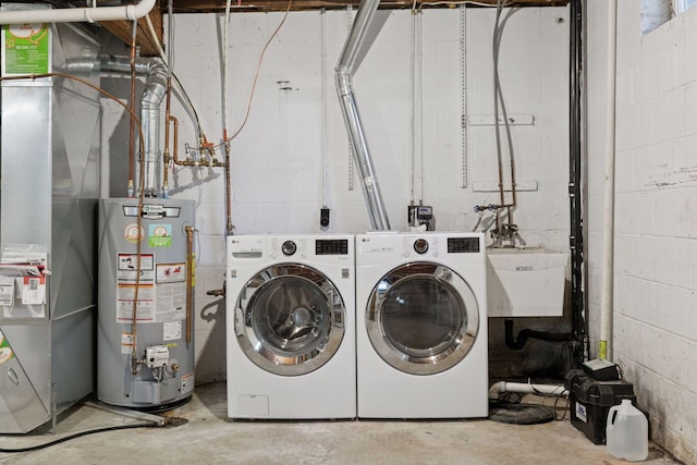 18884 Pennington Ave, Eden Prairie, MN 55346 - laundry room with water heater and washer and dryer