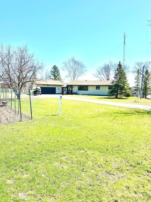 1421 Riverside Dr NW, Baudette, MN 56623 - view of front of property with a front yard
