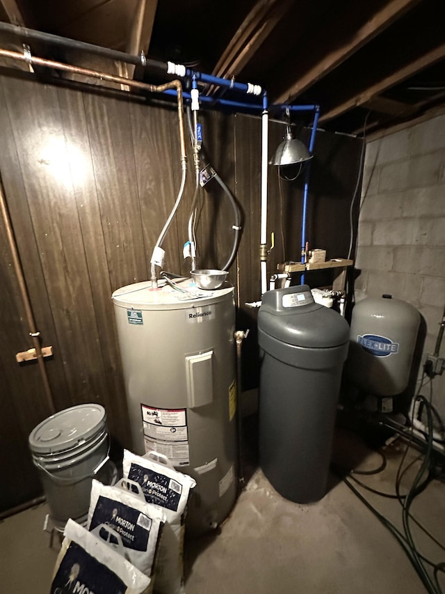 1421 Riverside Dr NW, Baudette, MN 56623 - utilities with electric water heater